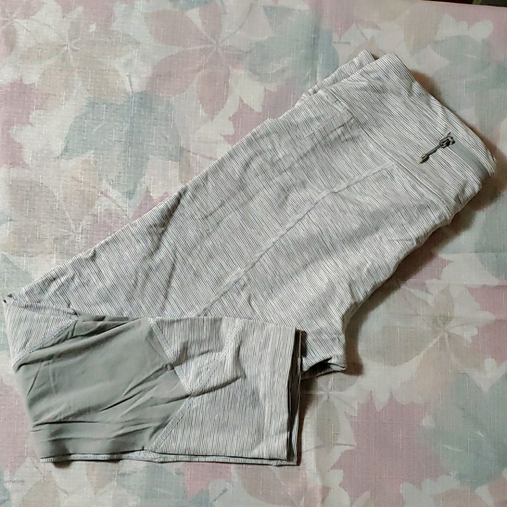 Run: Pace Rival Crop - image 1